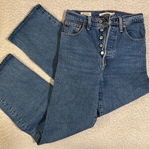 Levi’s Premium Ribcage Straight, size 25